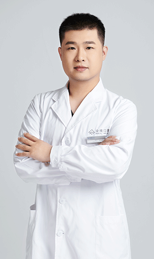 李佳佳